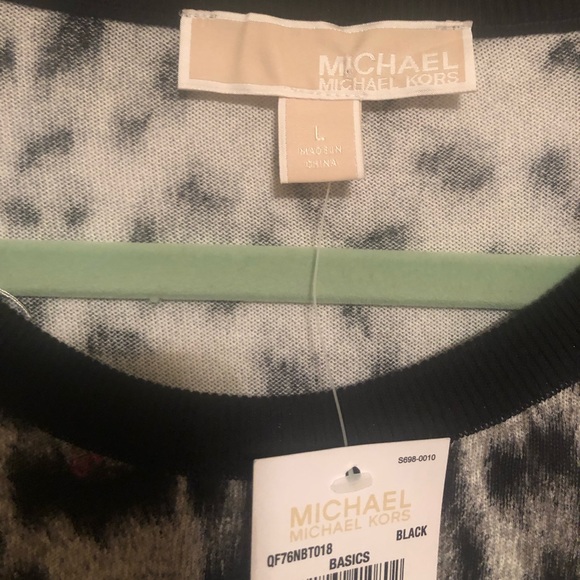 Cold shoulder Black Leopard Print Blouse - Picture 5 of 7